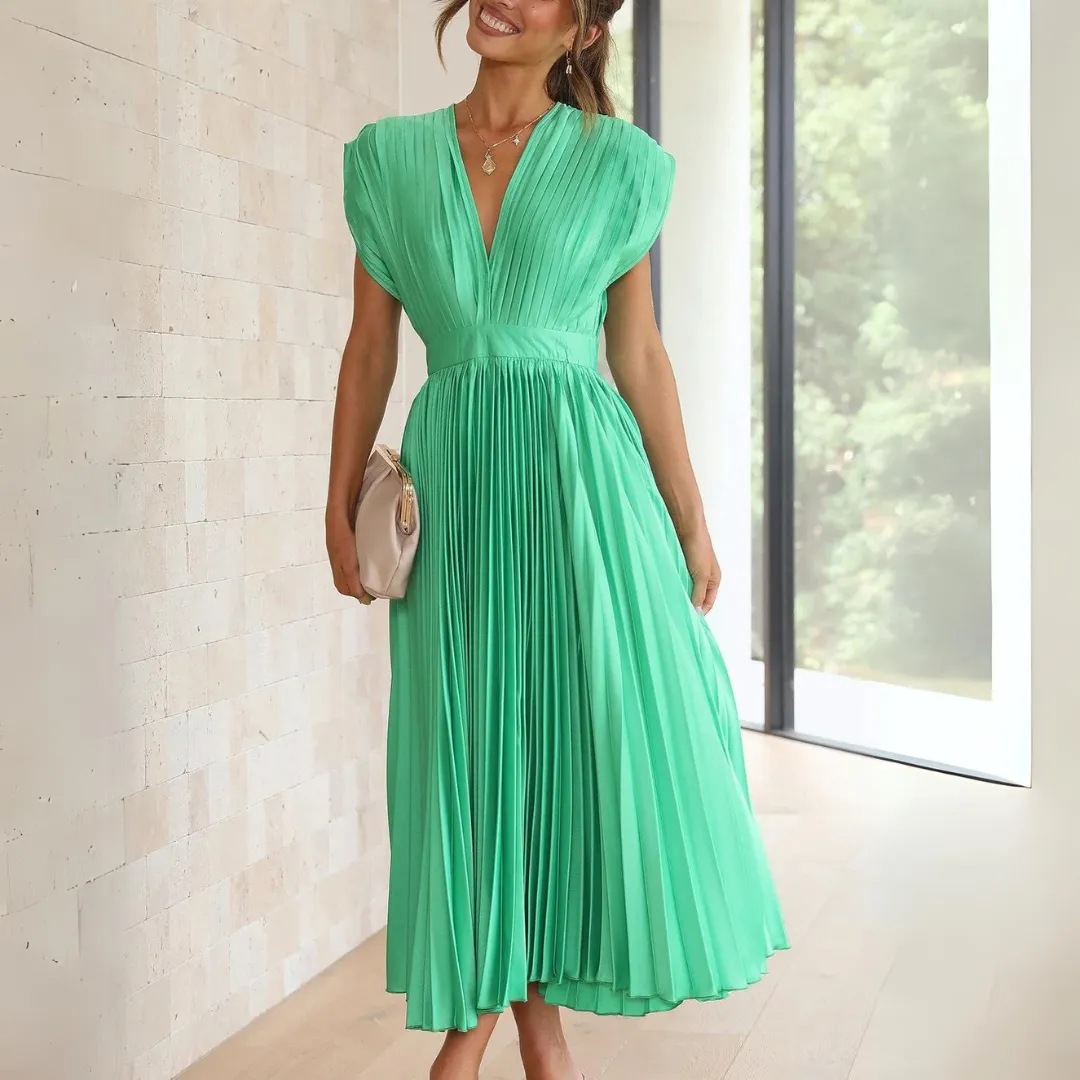 Ami™ | Chic Pleated Women's Dress