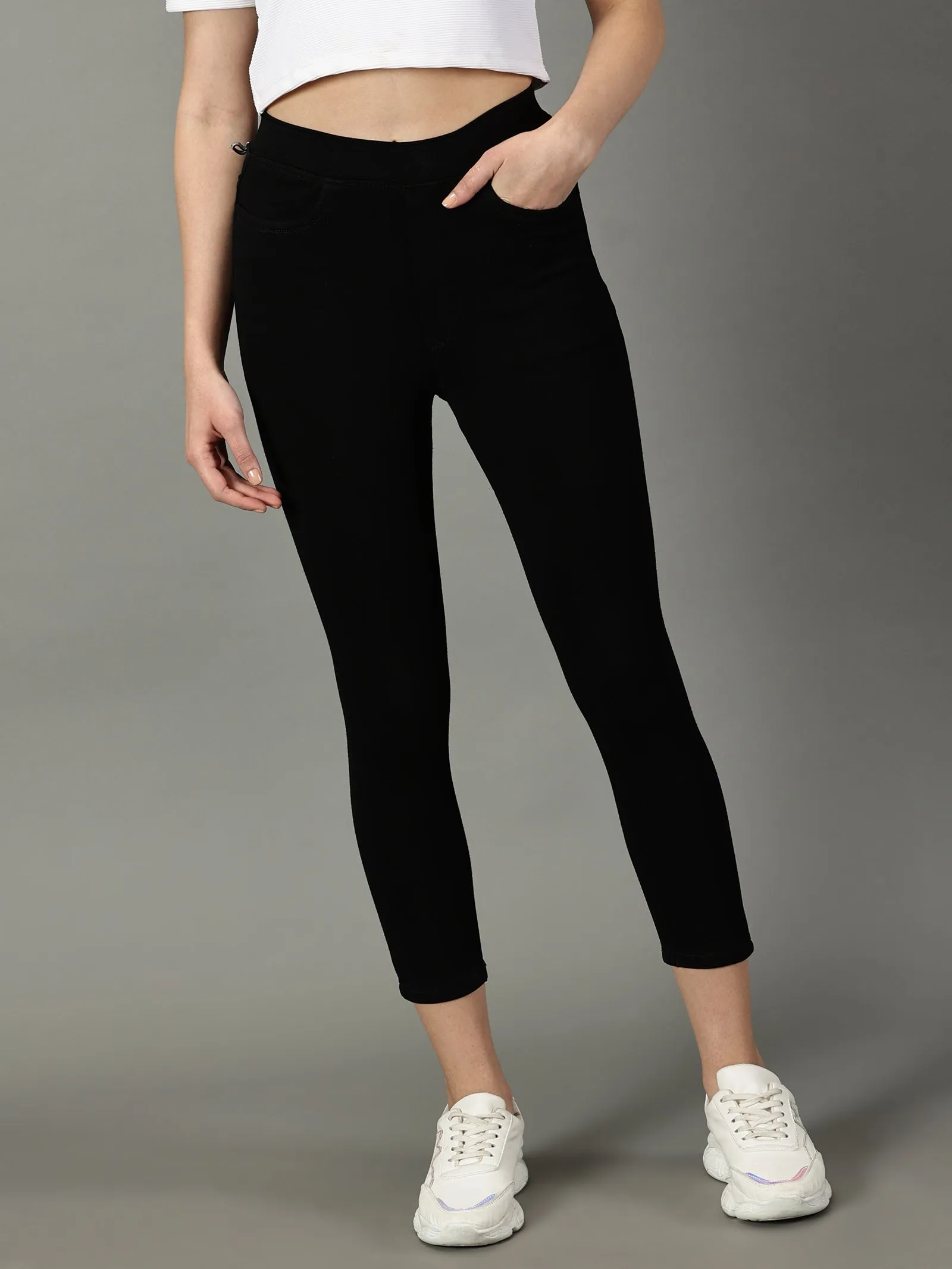 Black Denim Super Stretchable Jeggings (Skinny Fit)