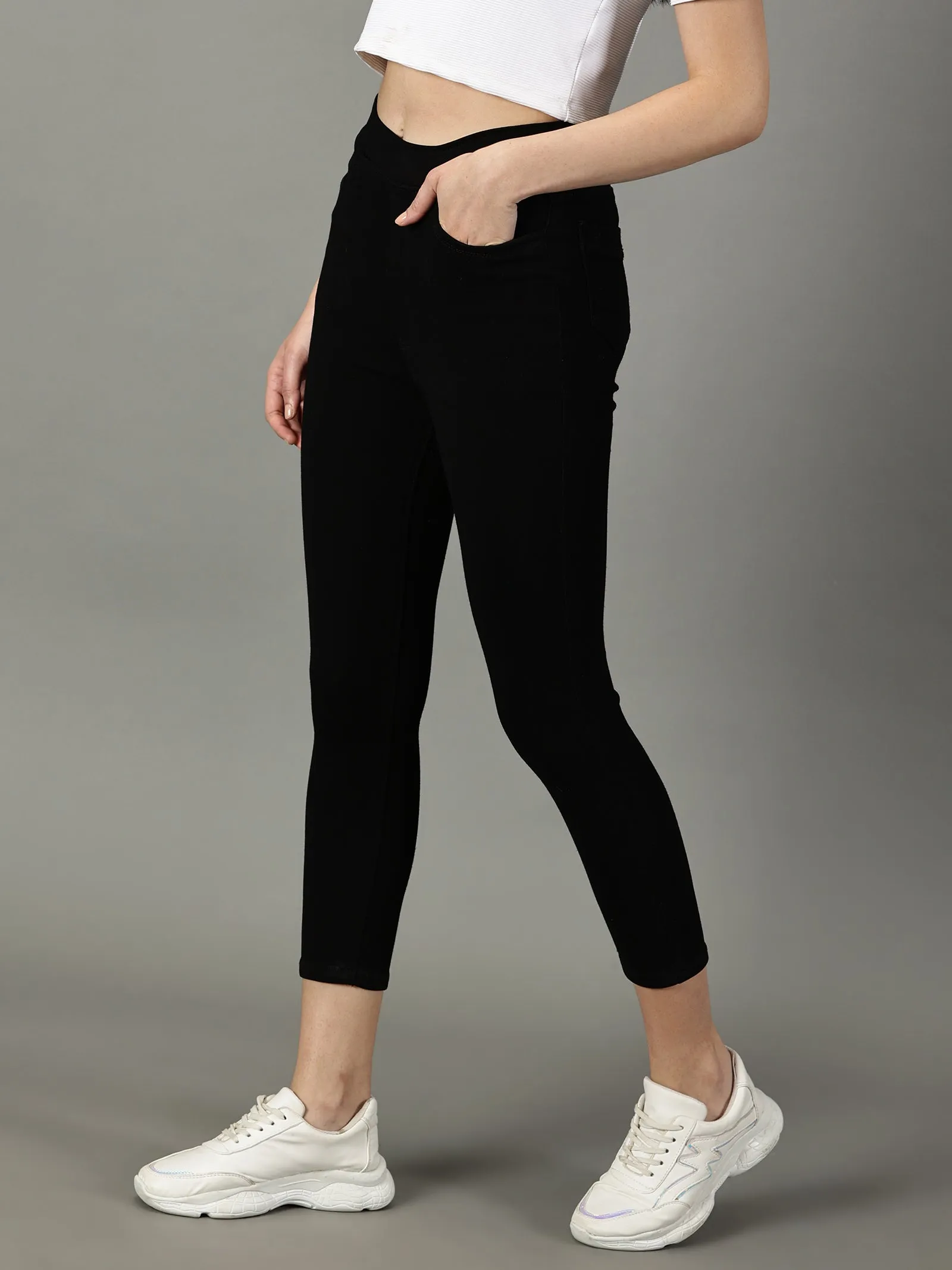 Black Denim Super Stretchable Jeggings (Skinny Fit)