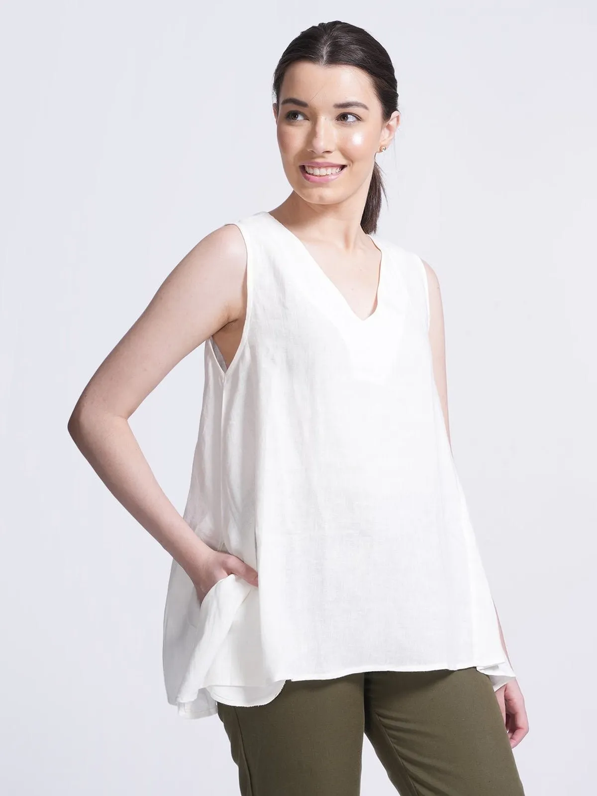 Women Linen Sleeveless A-Line Top